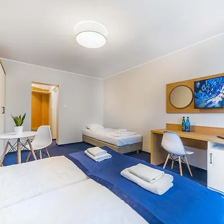 Navii Kwatera prywatna *